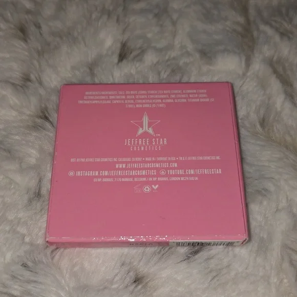 Jeffree Star Cosmetics Weirdo Eyeshadow (Black) NWT - Picture 2 of 6